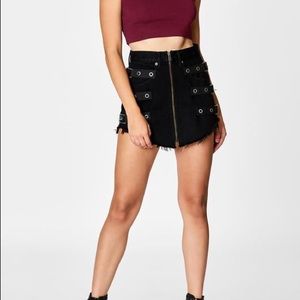 LF CARMAR black Beatrice skirt with buckles